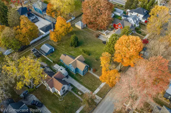 Mt. Clemens, MI 48043,80 Moross ST