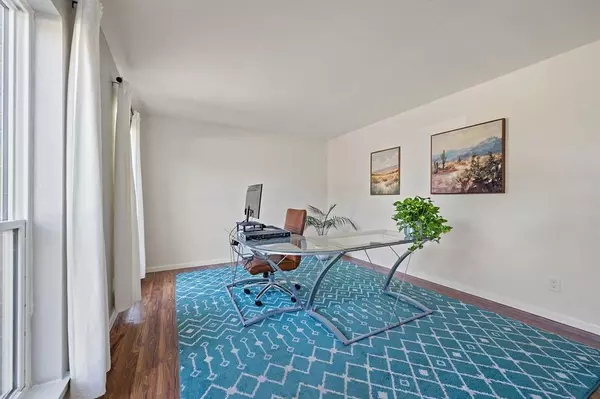 Grapevine, TX 76051,728 Heather Wood Drive