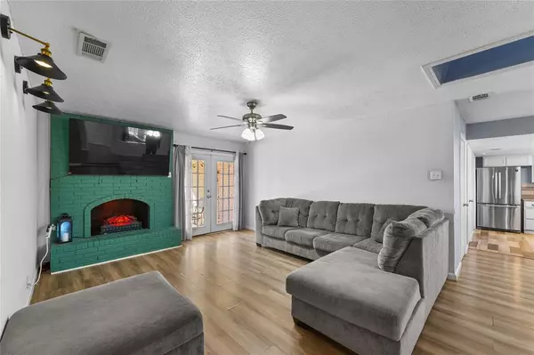 Mesquite, TX 75150,2229 Aloha Drive