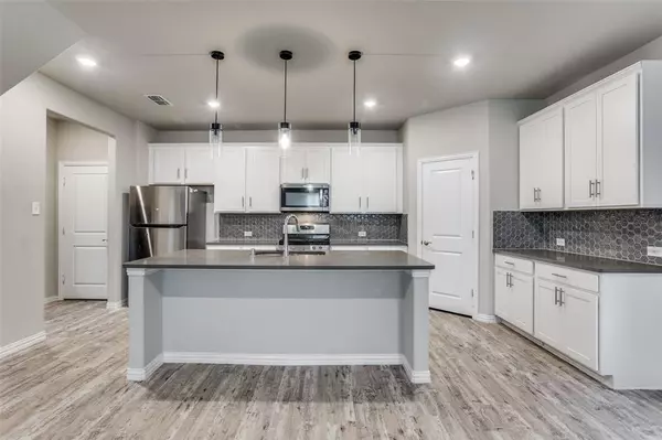 Rowlett, TX 75089,3808 Barnett Road