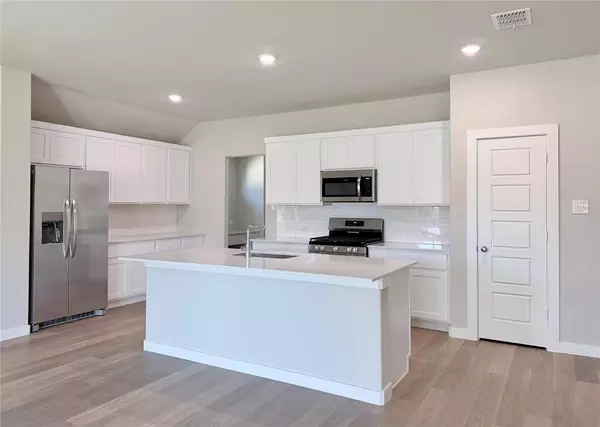 Crowley, TX 76036,9448 Wild West Way