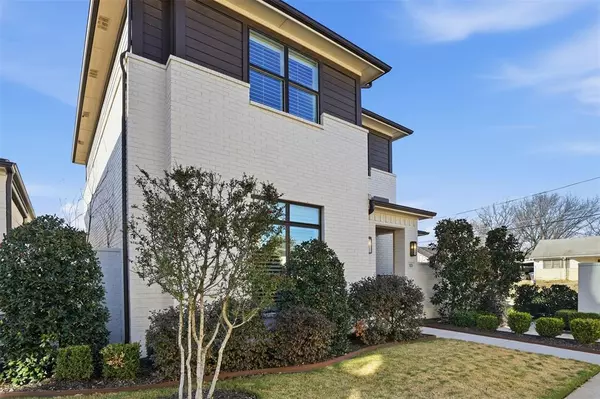 Fort Worth, TX 76114,323 Sunset Lane