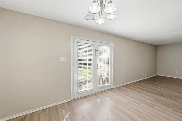 Arlington, TX 76014,1718 Dorchester Drive