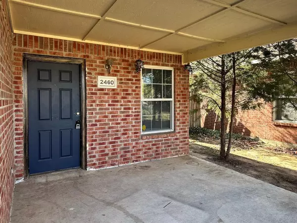 Dallas, TX 75212,2460 Chinkapin Way