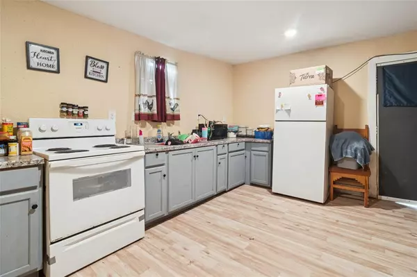 Kemp, TX 75143,805 E 11th Street