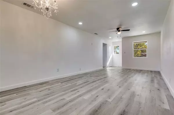 Dallas, TX 75217,6215 Misty Wood Drive