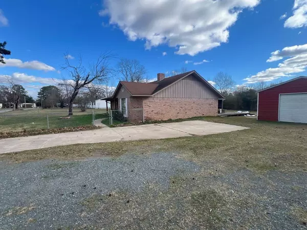 New Boston, TX 75570,311 Ruff Street