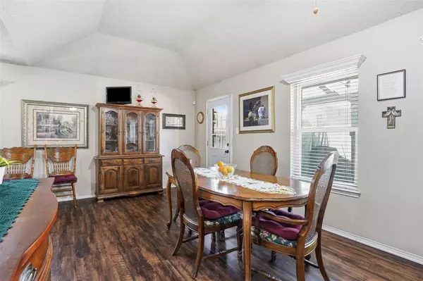 Burleson, TX 76028,725 Windridge Lane