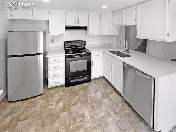 Colorado Springs, CO 80906,412 Cobblestone DR