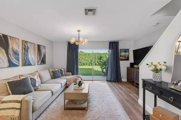 Boynton Beach, FL 33436,9832 Kamena Cir