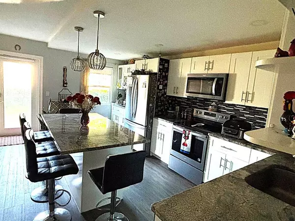 Deerfield Beach, FL 33442,211 N Oakridge N #211