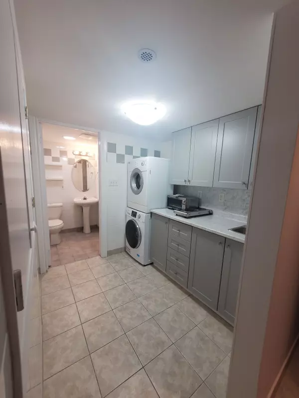 Vaughan, ON L6A 3S5,35 Lodgeway DR #Bsmnt