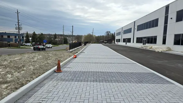 Aurora, ON L4G 7B2,2 Scanlon CT #2