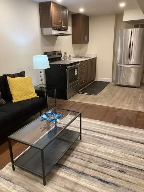 Oakville, ON L6H 4M2,2064 Glenada CRES #BSMNT