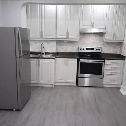 297 Cumberland AVE #01, Hamilton, ON L8M 2A3