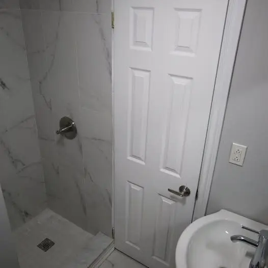 297 Cumberland AVE #01, Hamilton, ON L8M 2A3