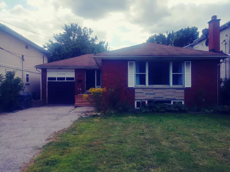 1534 Cawthra RD, Mississauga, ON L5G 4L3
