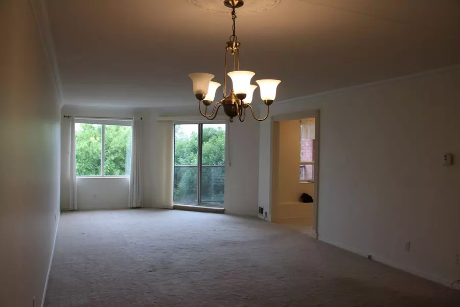 215 Scotland ST #402, Centre Wellington, ON N1M 3L8