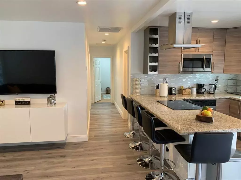 Dania Beach, FL 33314,4154 SW 49th St