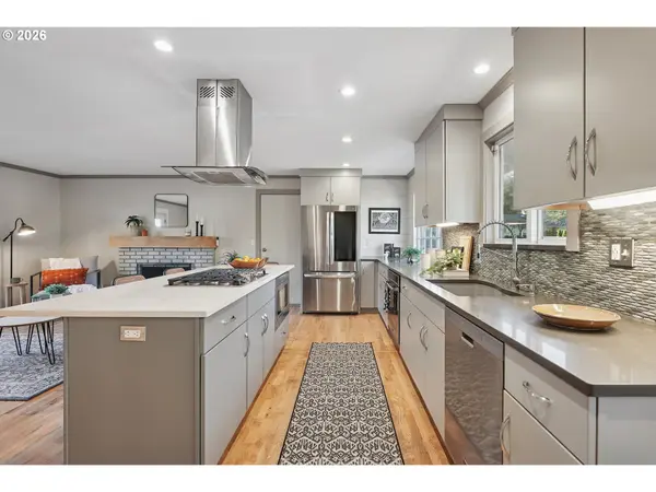 Portland, OR 97230,830 NE 172ND AVE