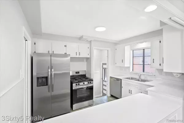 Allen Park, MI 48101,18650 Grey AVE