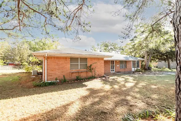 Nocona, TX 76255,205 Bonham Street