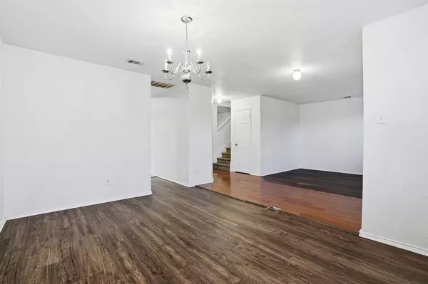 Red Oak, TX 75154,700 locustberry