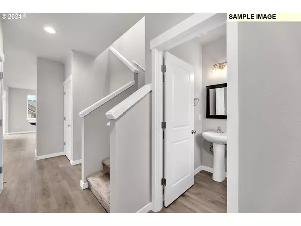 Estacada, OR 97023,2829 NE Claire RD #209