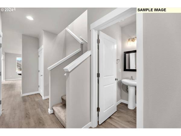 Estacada, OR 97023,2829 NE Claire RD #209