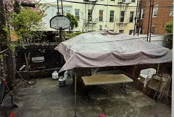 Brooklyn, NY 11237,373 Bleeker ST