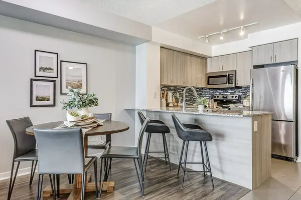 Pickering, ON L1W 1L7,1235 Bayly ST #905