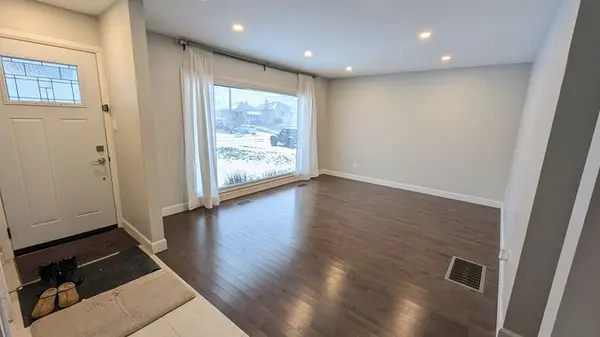 Toronto E09, ON M1J 1P2,43 Tansley AVE #Main Floor