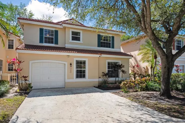 10845 NW 46th Dr, Coral Springs, FL 33076