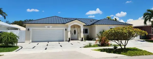 8885 NW 175th St, Hialeah, FL 33018