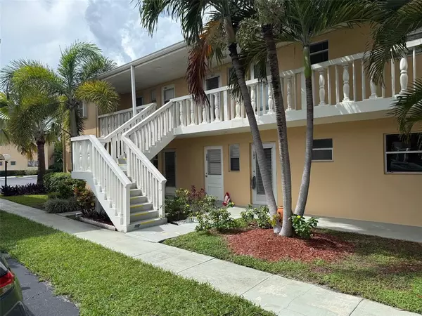Boynton Beach, FL 33435,2141 NE 1st Ct #102