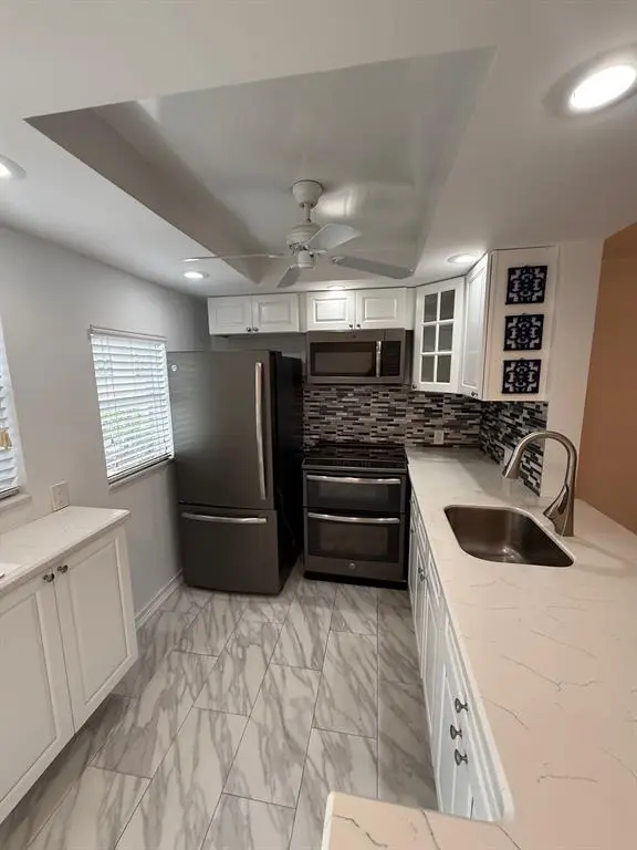 Boynton Beach, FL 33435,2141 NE 1st Ct #102