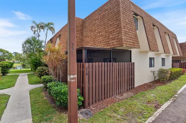 219 San Remo Blvd #219, North Lauderdale, FL 33068