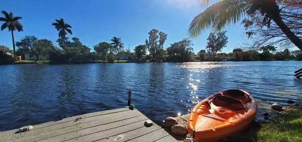 Dania Beach, FL 33314,4154 SW 49th St