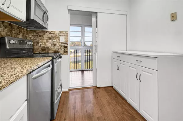 Pompano Beach, FL 33063,6890 Royal Palm Blvd. #312 H