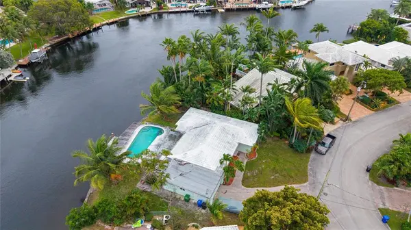 2464 NE 22nd Ter, Fort Lauderdale, FL 33305