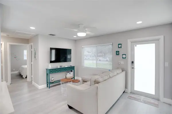 Pompano Beach, FL 33064,1437 NE 25th St