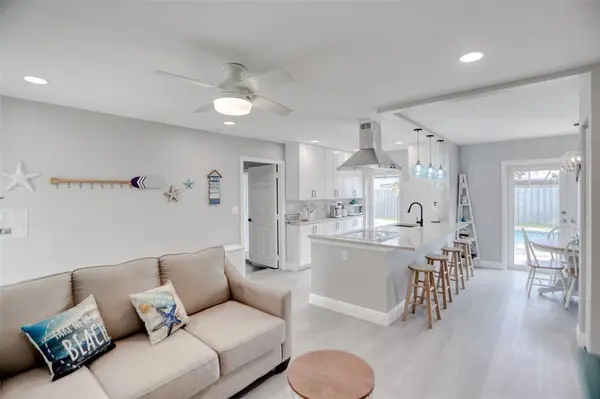 Pompano Beach, FL 33064,1437 NE 25th St