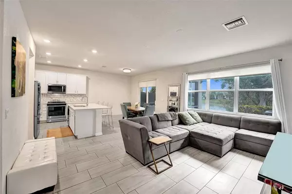 Hollywood, FL 33021,5068 Greenway Dr #0