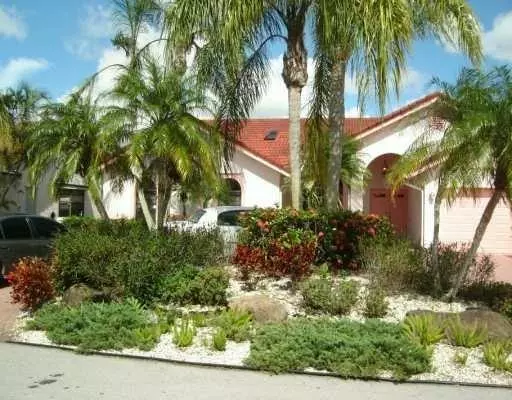 7710 NW 87th Ave, Tamarac, FL 33321