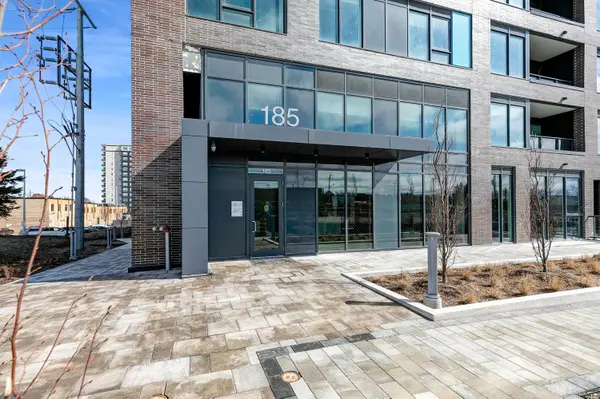 Newmarket, ON L3Y 0G7,185 Deerfield RD #1204