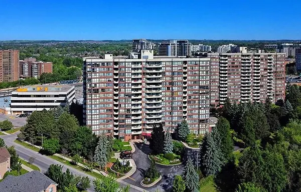 Richmond Hill, ON L4C 1T4,100 Observatory LN W #304