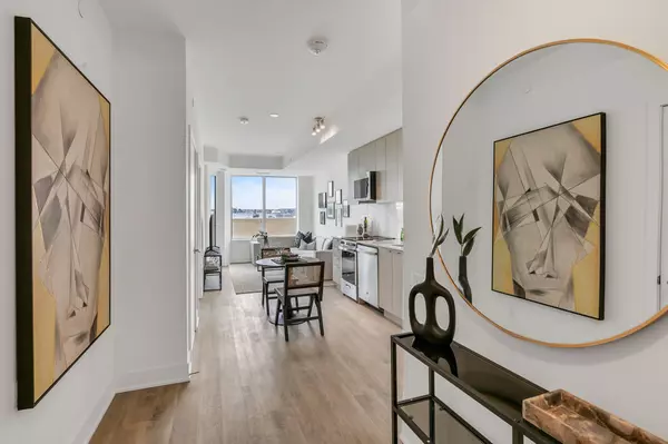 Newmarket, ON L3Y 0G7,185 Deerfield RD #308