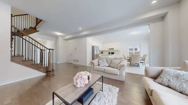 Georgina, ON L4P 1J5,8 Whitcombe ST