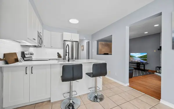 Brampton, ON L6X 3H1,16 Cox CRES