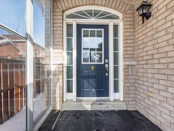 Mississauga, ON L5N 8N9,7333 Cork Tree RD